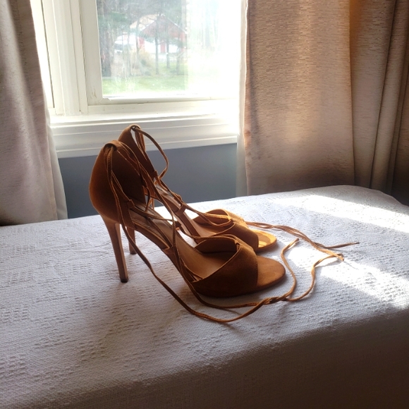 🏝3for$25 Beautiful Faux Brown Suede Wrap Sandals - Picture 2 of 4